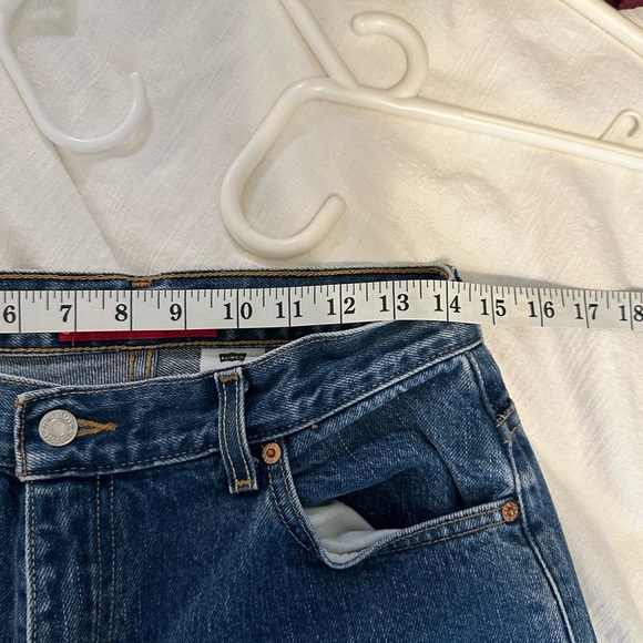 Levi 550 Jeans - Picture 4 of 6